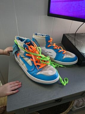 Nike White, Blue & Neon Green Low-Top Sneakers